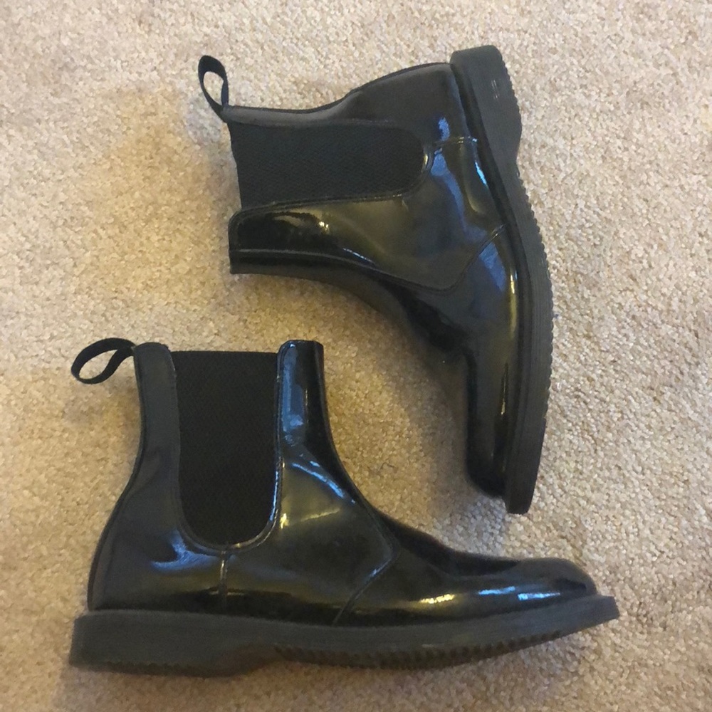 Airwalk dr. martin black booties